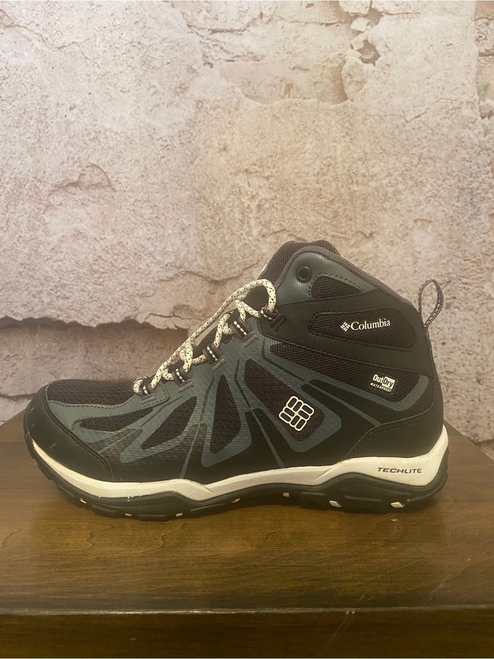 Columbia Women’s Black and Gray Waterproof Techlite Hiking Boots